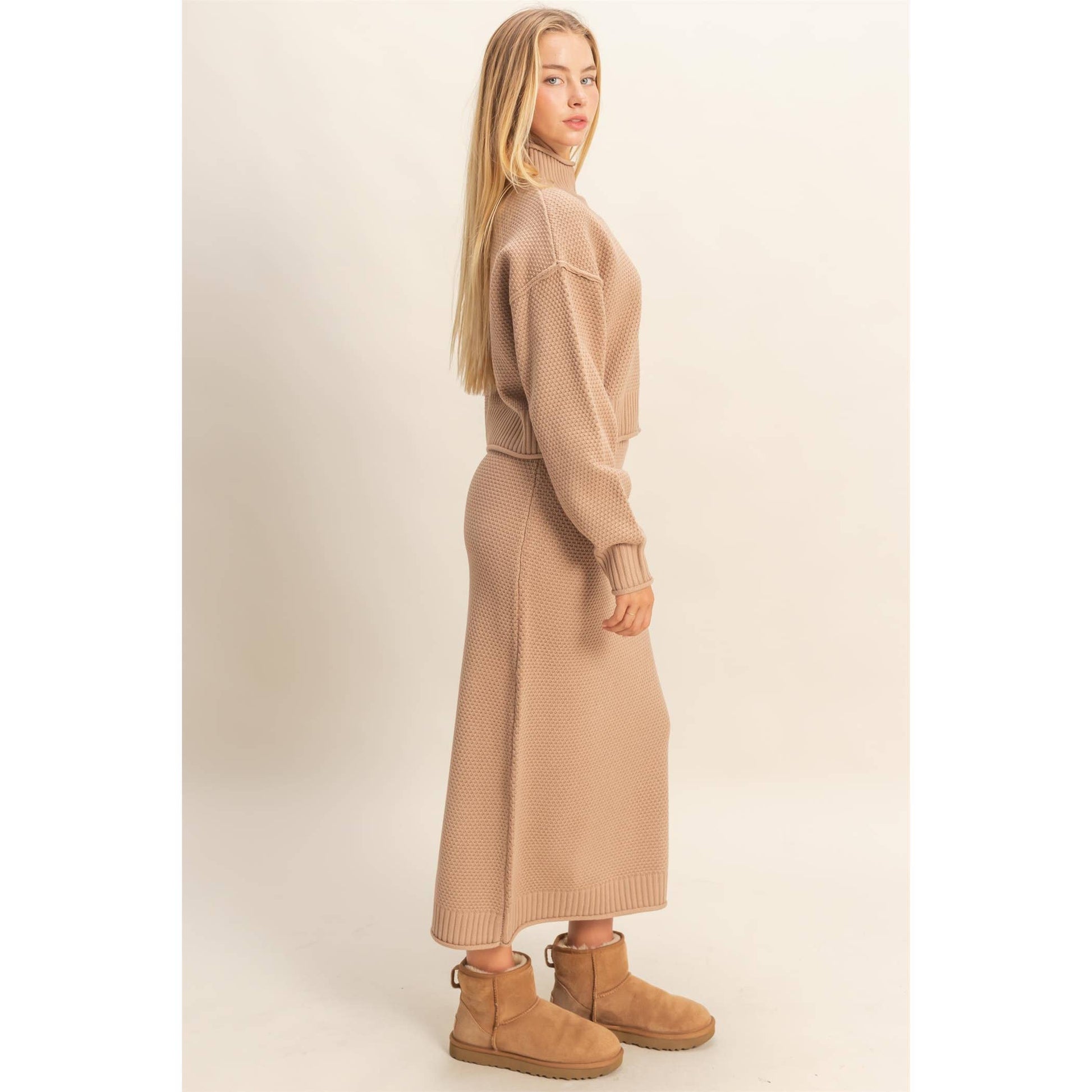 Textured High Neck Sweater & Skirt Set: DARK TAUPE / S-M-L(2-2-2)