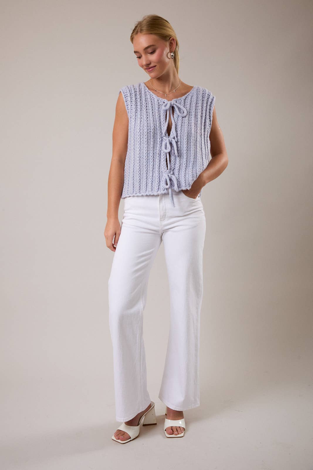 ROUND NECK FRONT TIE CHUNKY SWEATER VEST: LT BLUE
