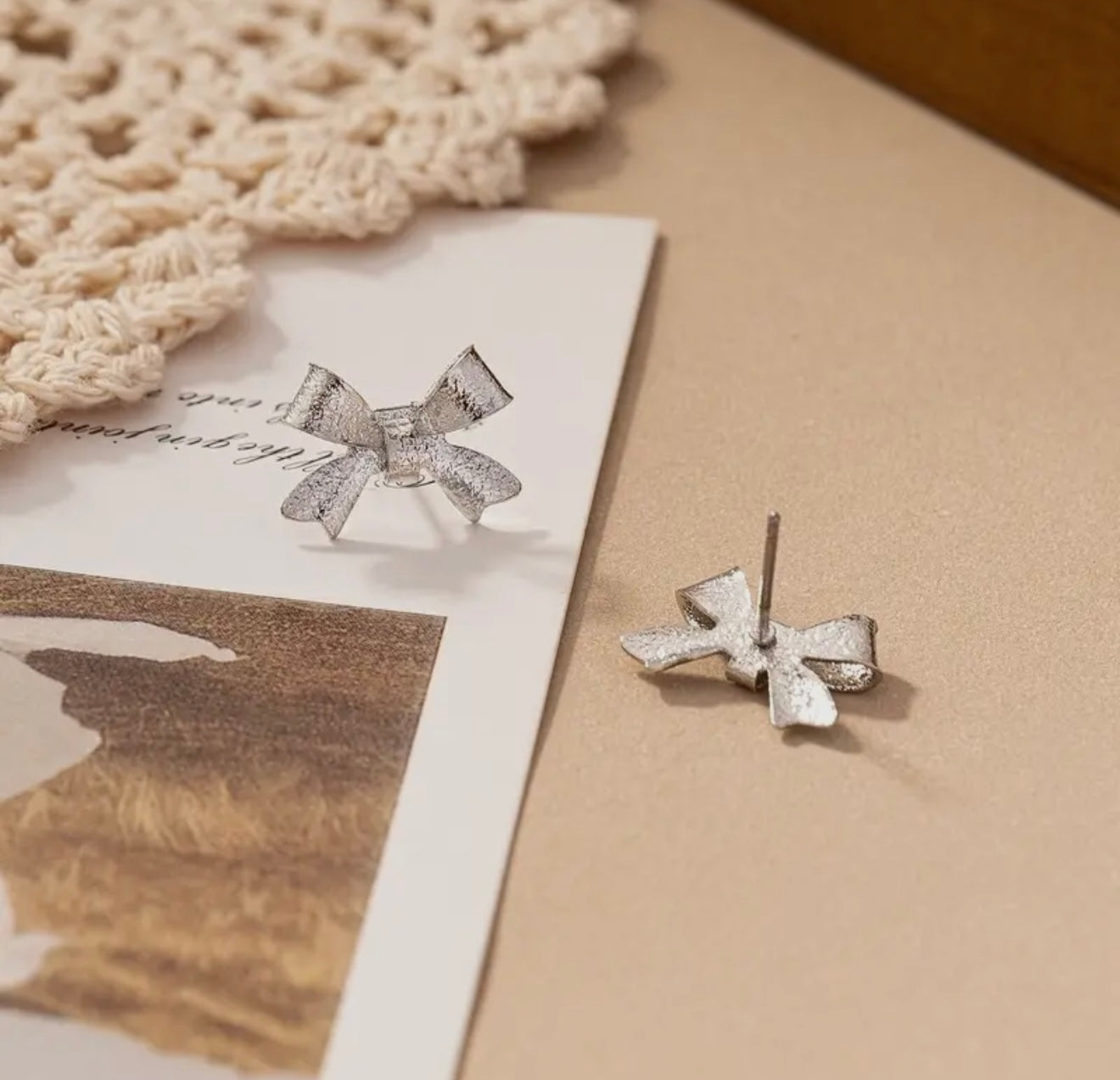 Bow Alloy Earrings