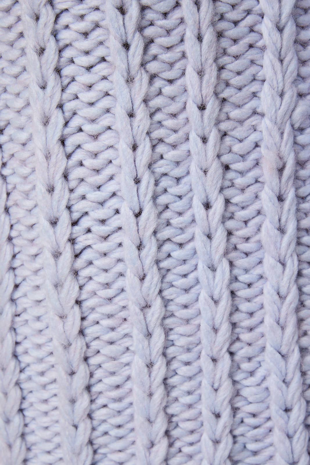 ROUND NECK FRONT TIE CHUNKY SWEATER VEST: LT BLUE