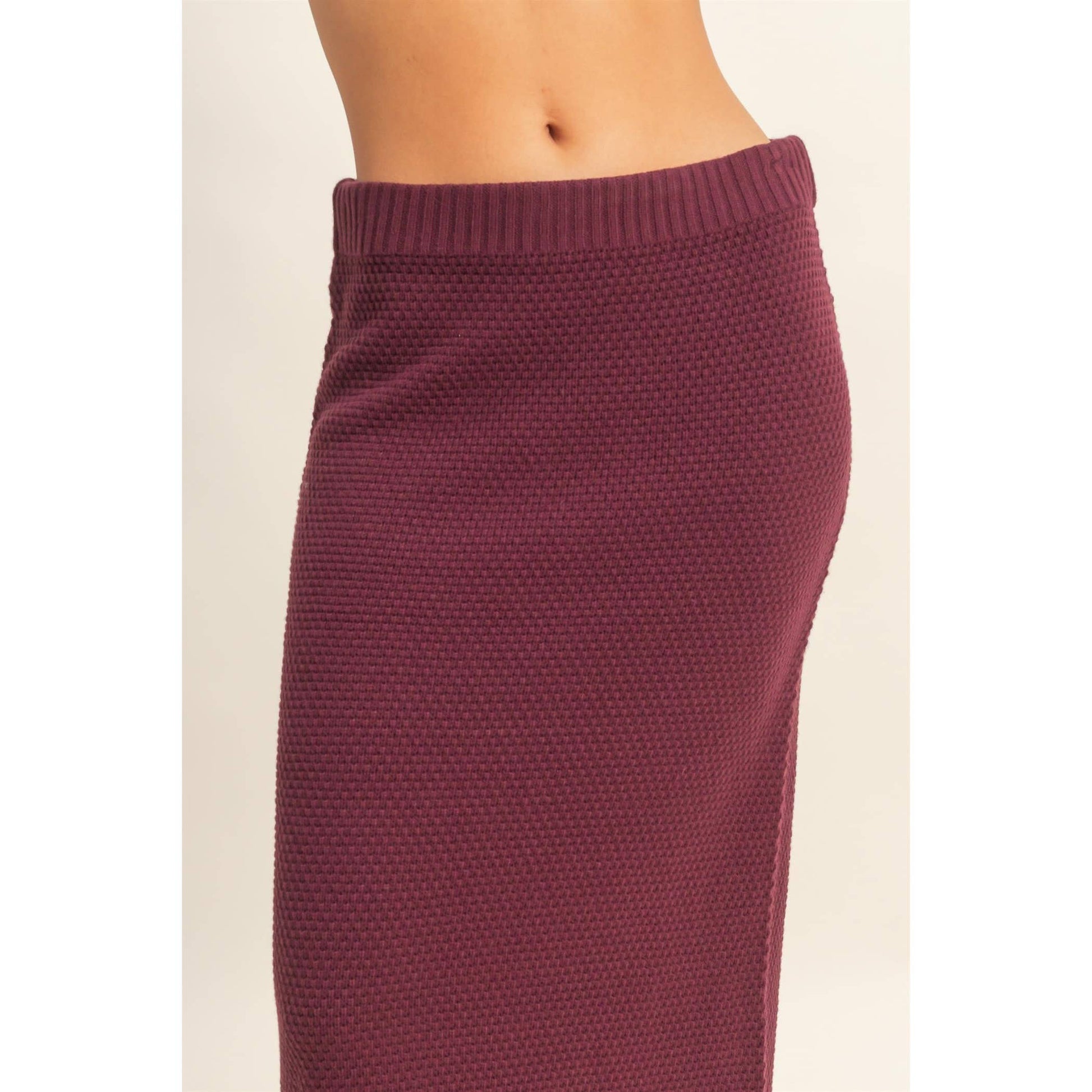 Textured High Neck Sweater & Skirt Set: DARK CHERRY