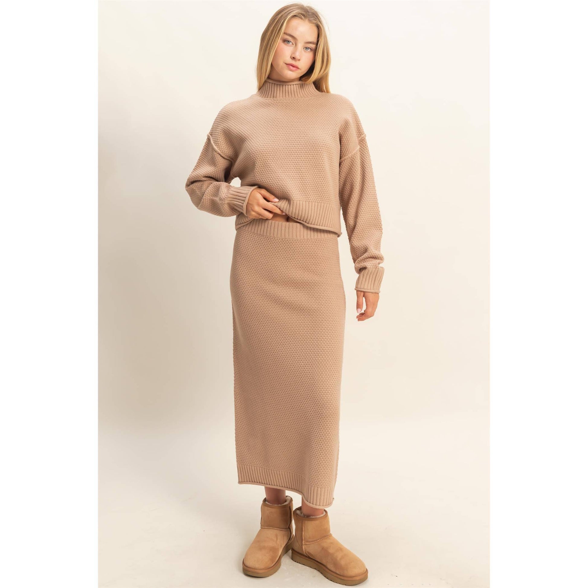 Textured High Neck Sweater & Skirt Set: DARK TAUPE / S-M-L(2-2-2)