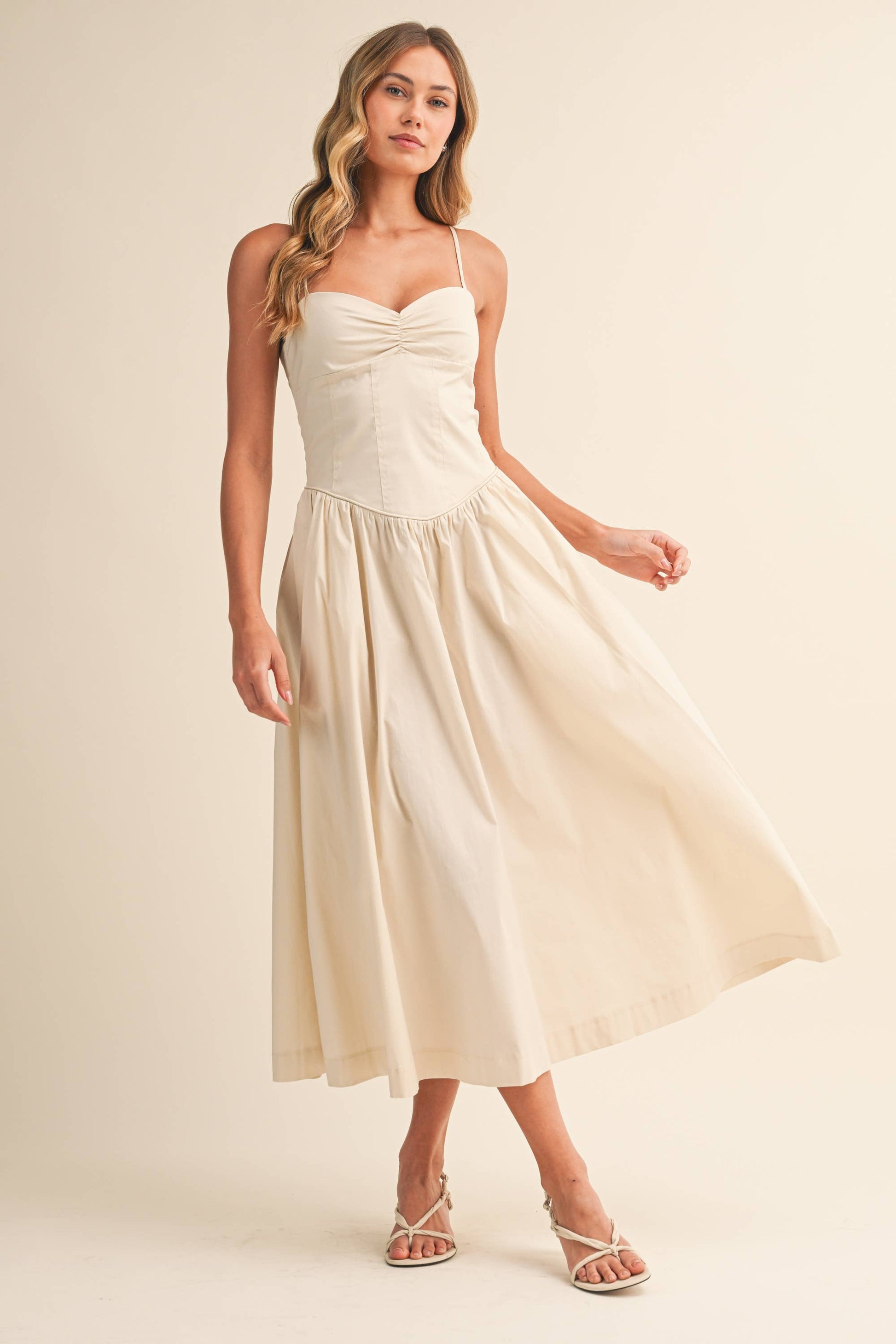 POPLINE SWEETHEART SLEEVELESS MIDI DRESS: Beige