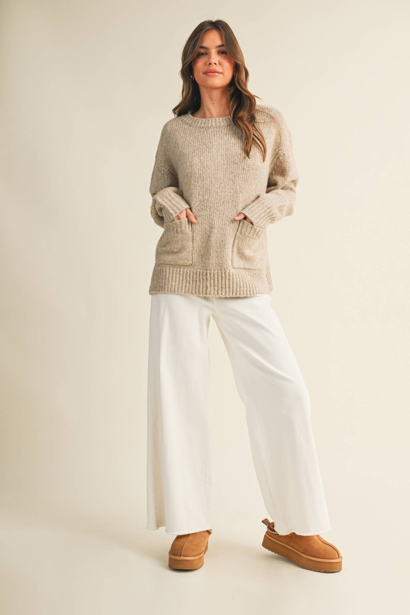 FRONT PATCH POCKET SWEATER TOP: TAUPE / S